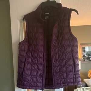 The North Face Women's Deep Purple Quilted Vest